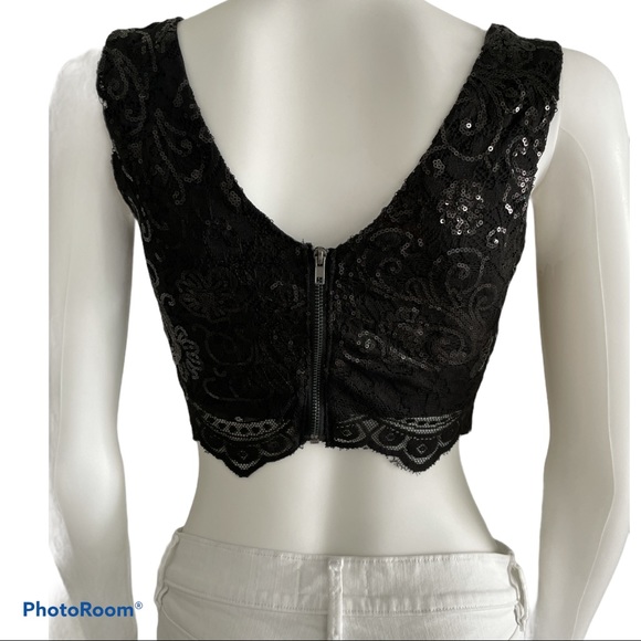 $10 SALE Jodi Kristopher Lace Sequin Crop Top Size 5 - Picture 3 of 9